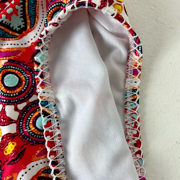 Beautiful Colors KENNETH COLE REACTION Sz L Bathing Suit - Picture 7 of 14